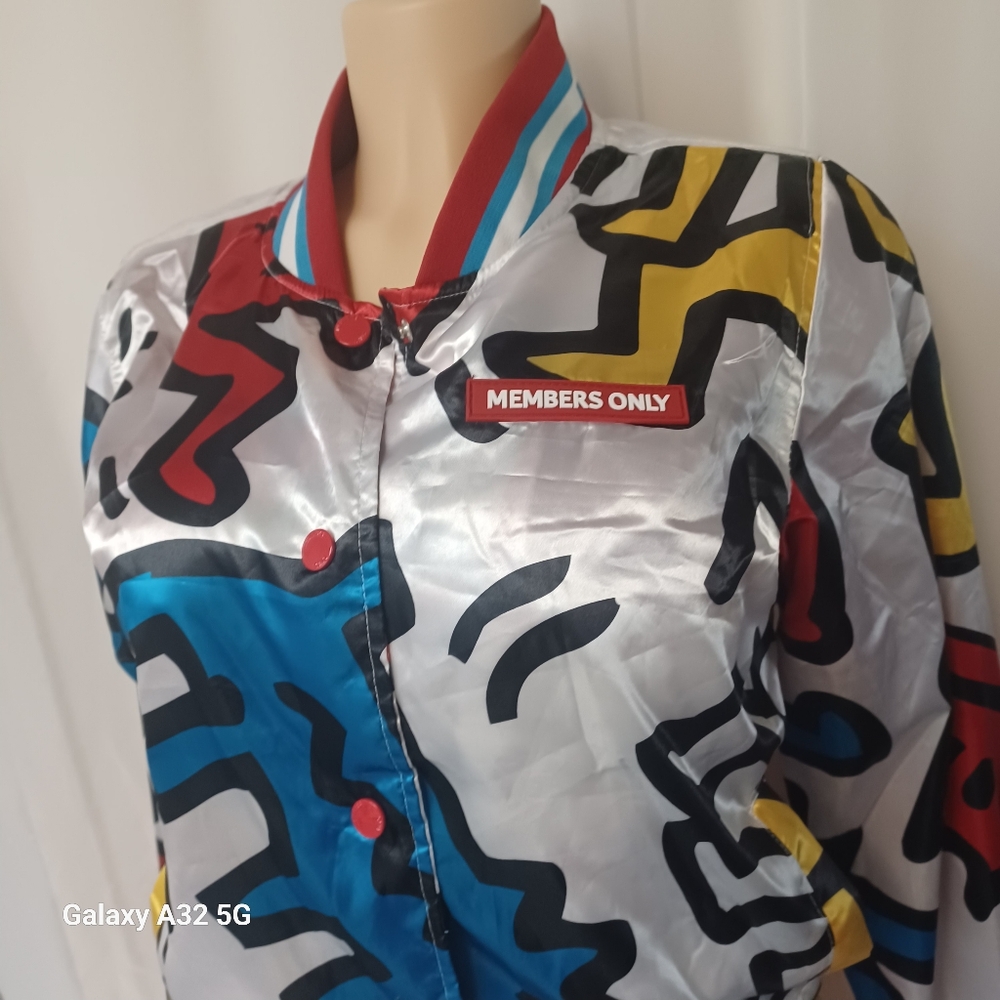 MEMBERS ONLY SIZE S Colorful Graphic Women's Jacket - Picture 3 of 16